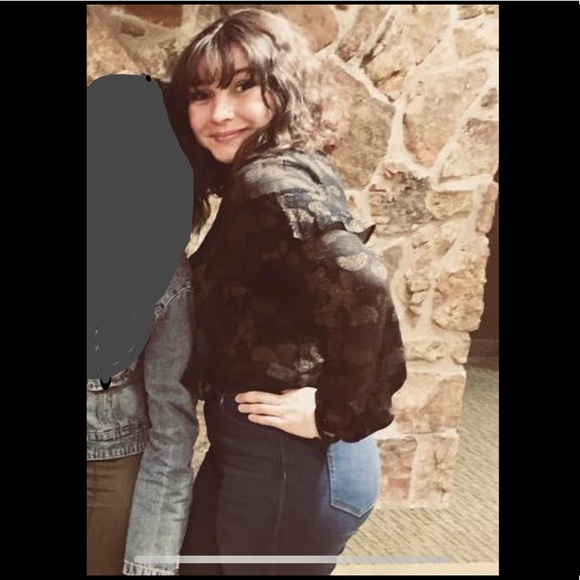 • Lucky Brand • sheer print ruffle high neck top - Picture 4 of 8